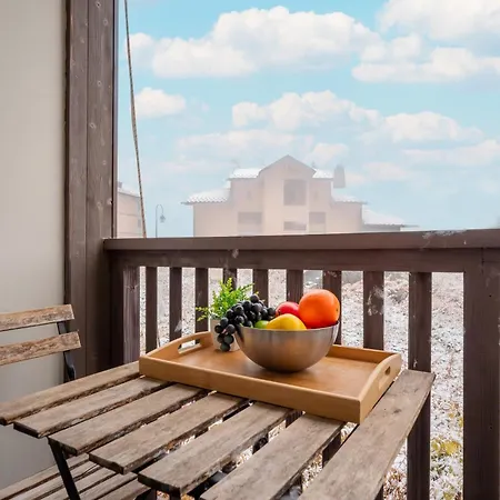 Appartement Balcony Ski-in Ski-out With View In Centre Of *
